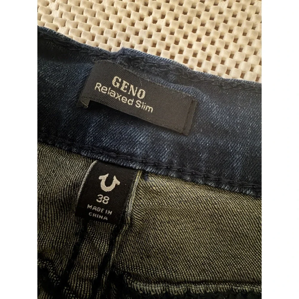 True Religion Jeans Geno Big T Flap Pocket Mens Size 38 Dark Wash Blue Stretch